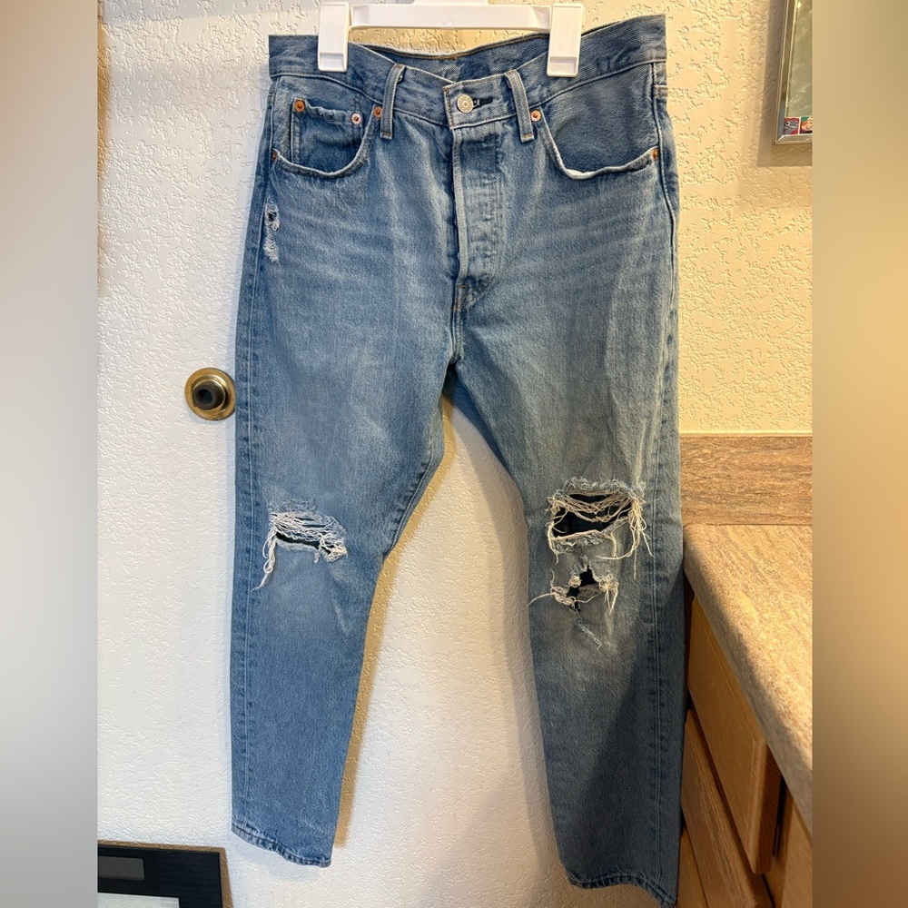 Women’s Levi’s 501 Distressed Jeans